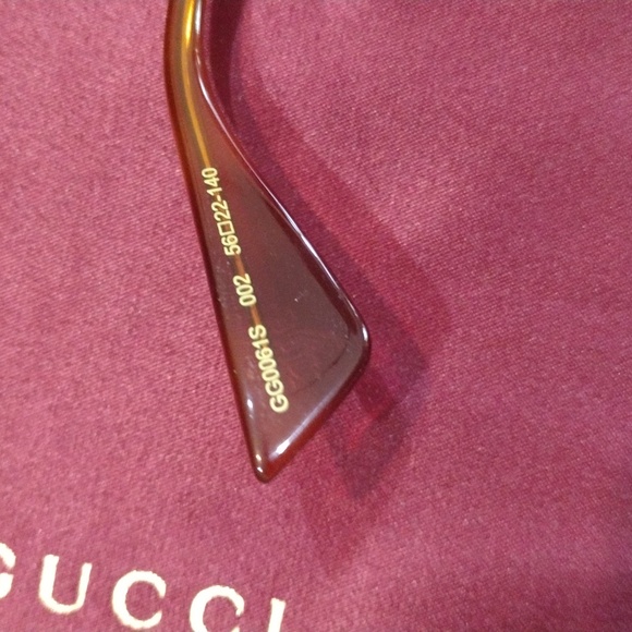 Authentic Gucci sunglasses LIKE NEW Gold frames with tortoise shell rims - Picture 4 of 12